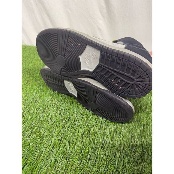 Size 9 - Nike SB‎ Dunk High-Top Men's Gray/Black Yellow 305050-017 - Picture 7 of 9